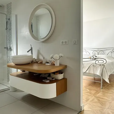 Superbe Contemporaine Avec Piscine Et Climatisation - Fr-1-776-82 * Argeles-sur-Mer